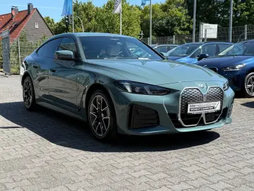 BMW i4 xDrive40 M Sport   CarbonInt. Stop&Go AHK