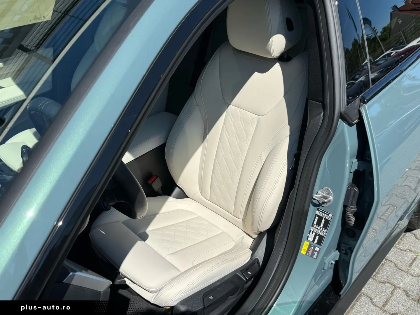 BMW i4 xDrive40 M Sport   CarbonInt. Stop&Go AHK