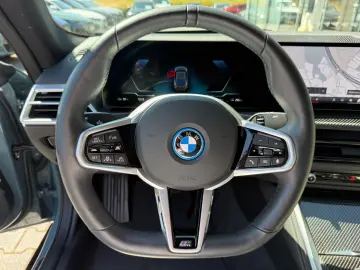 BMW i4 xDrive40 M Sport   CarbonInt. Stop&Go AHK