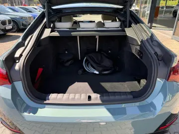 BMW i4 xDrive40 M Sport   CarbonInt. Stop&Go AHK