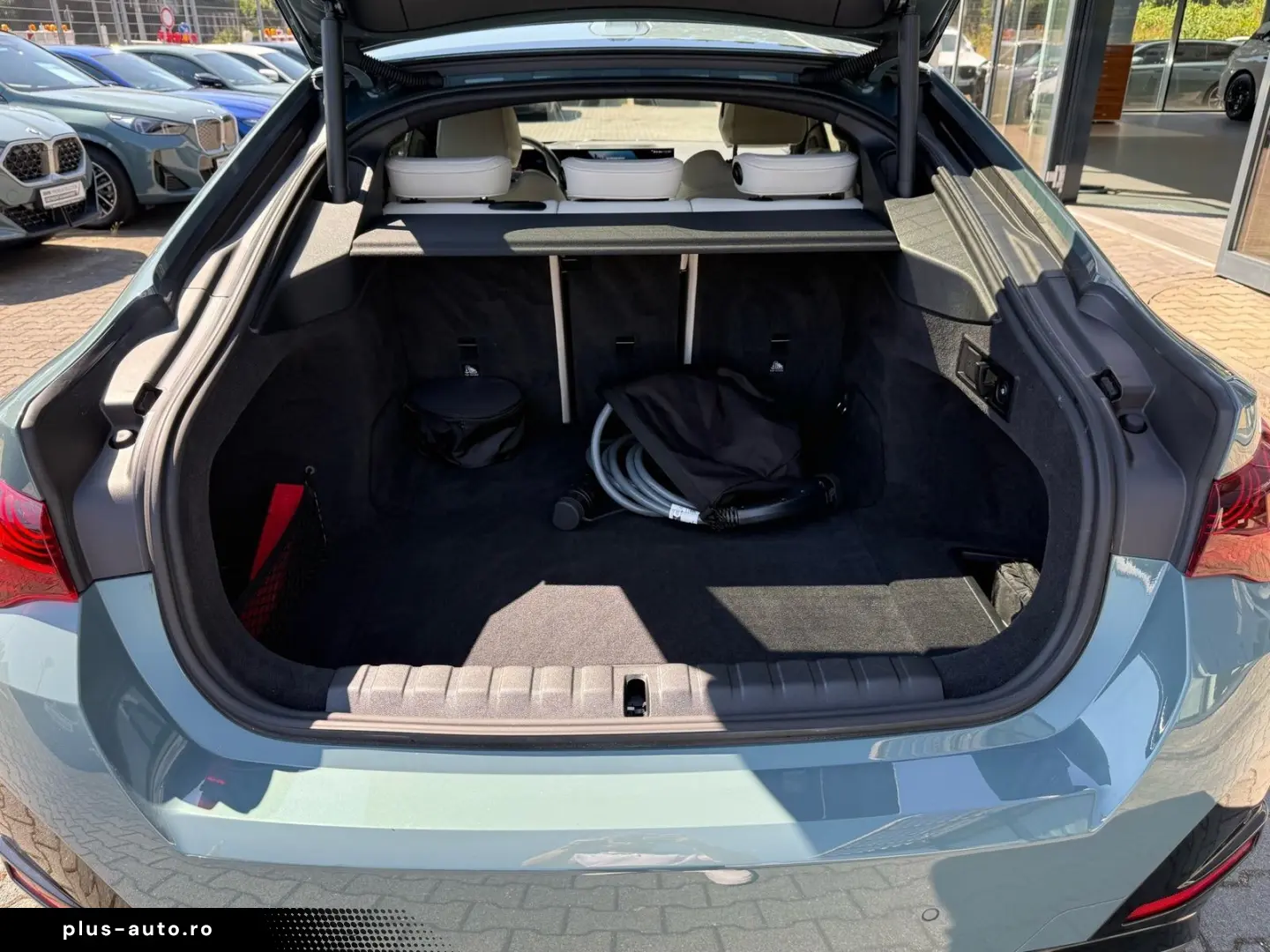 BMW i4 xDrive40 M Sport   CarbonInt. Stop&Go AHK