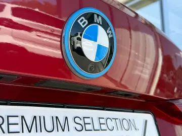 BMW i4 eDrive40 M Sport   Schiebedach Stop&Go H&K