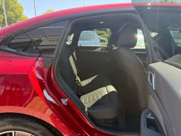 BMW i4 eDrive40 M Sport   Schiebedach Stop&Go H&K