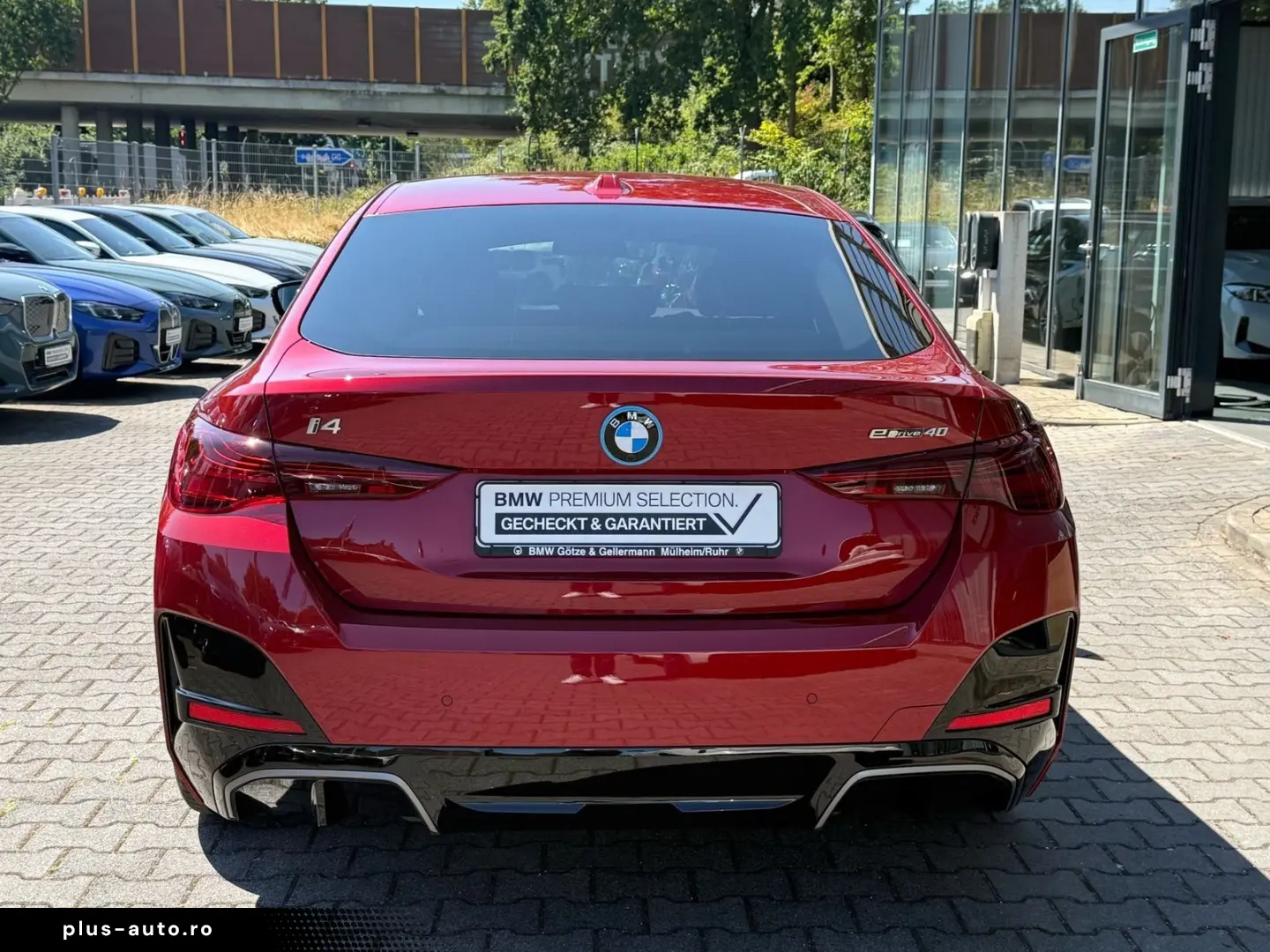 BMW i4 eDrive40 M Sport   Schiebedach Stop&Go H&K