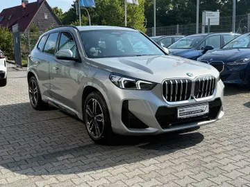BMW X1 xDrive23i M Sport HeadUp Stop&Go HarmanKardon