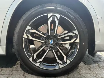 BMW X1 xDrive23i M Sport HeadUp Stop&Go HarmanKardon