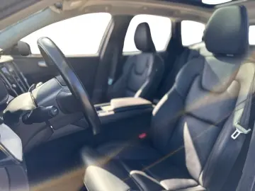 VOLVO XC60 T8 Inscription Recharge Plug-In Hybrid AWD