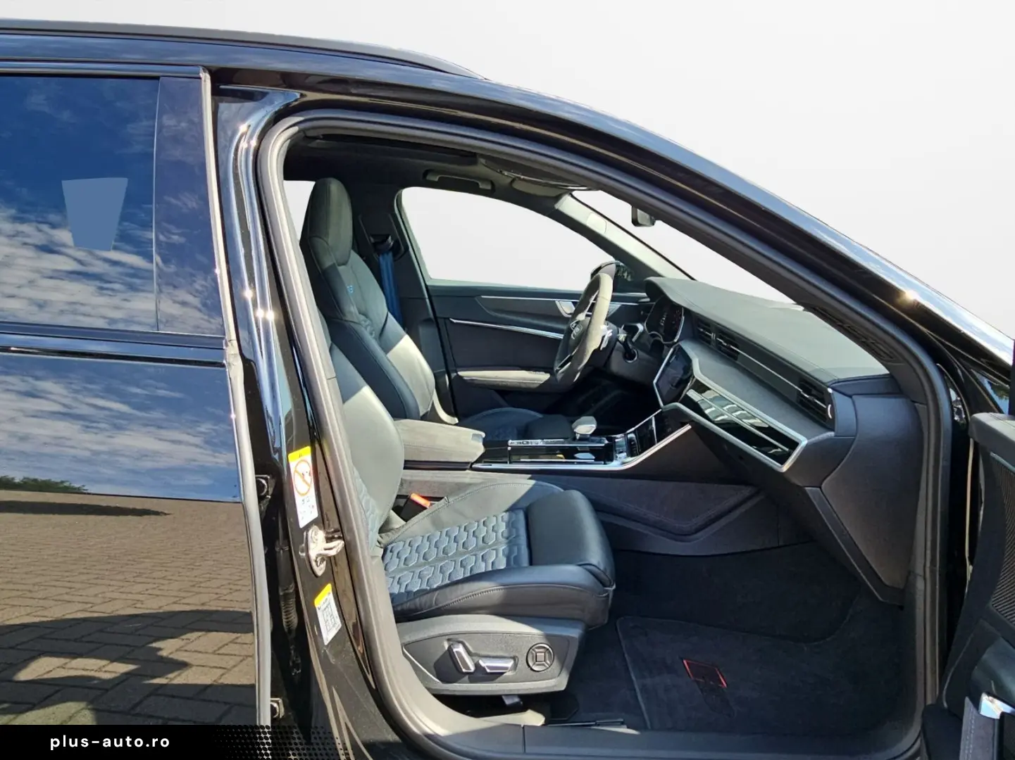 AUDI RS6 Avant 4.0 TFSI Quattro Performance NaviPlus Pano
