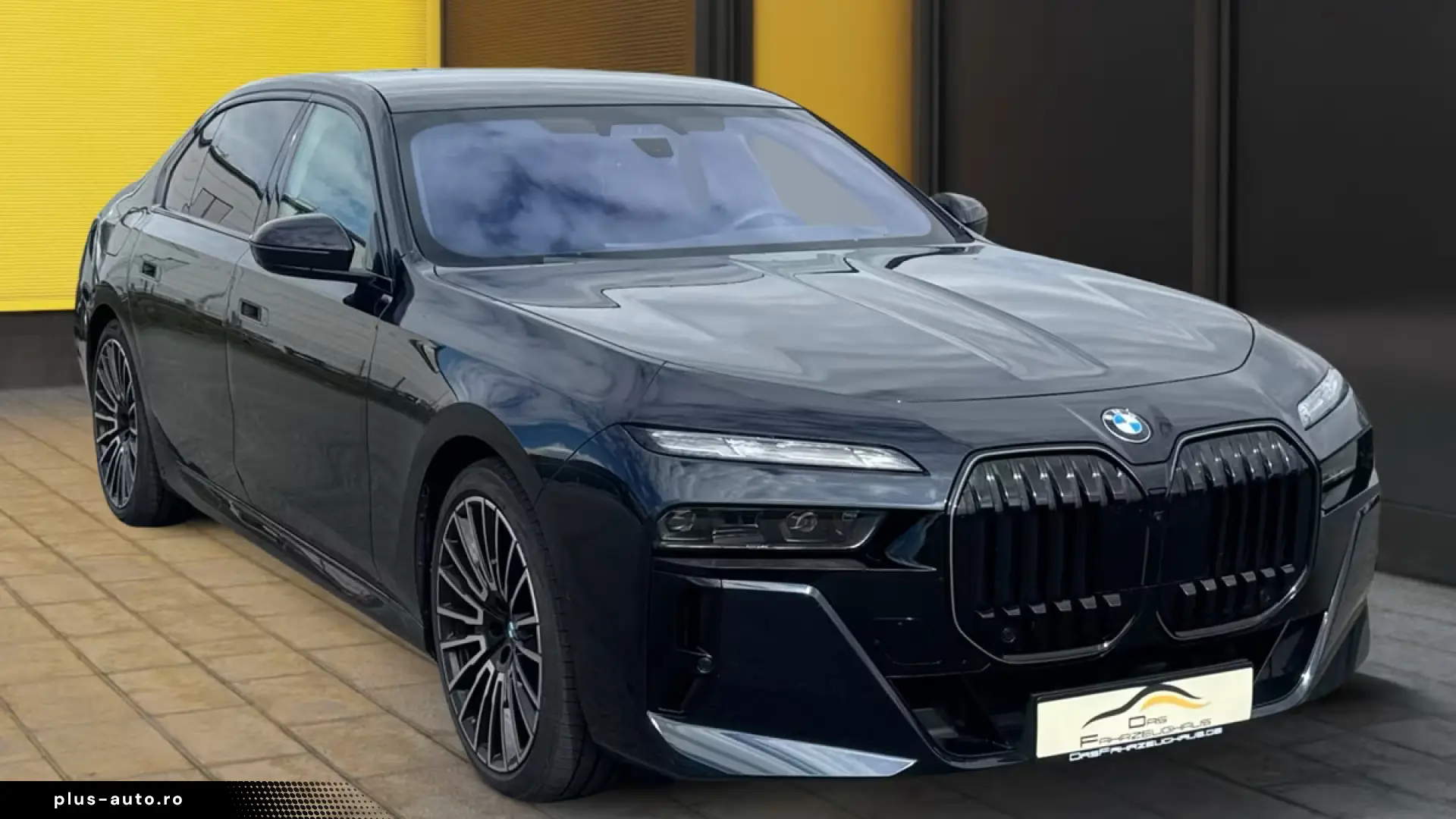 BMW 740d xDrive M-Sport Indivídual Pano B&W Iconic M