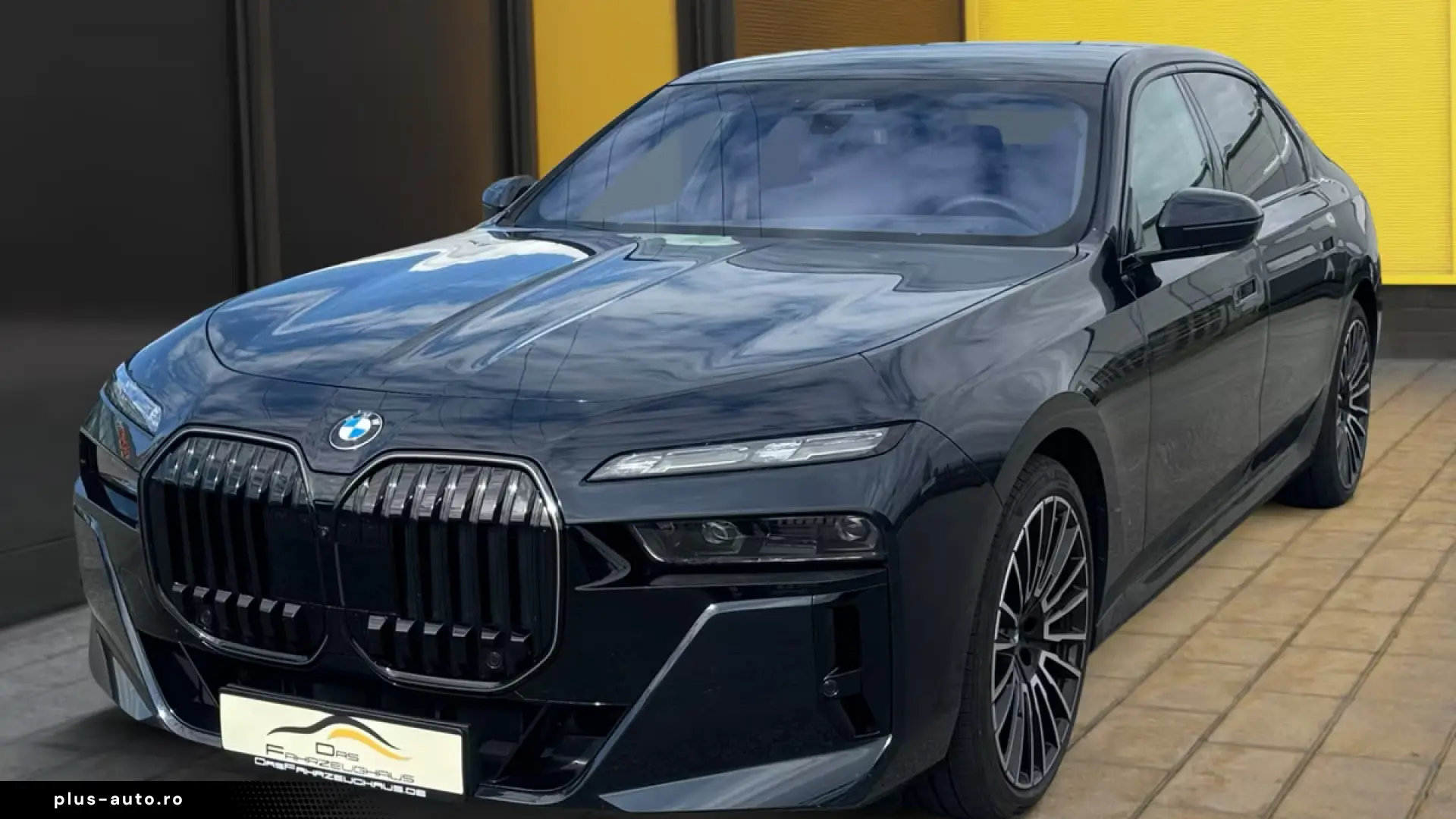 BMW 740d xDrive M-Sport Indivídual Pano B&W Iconic M