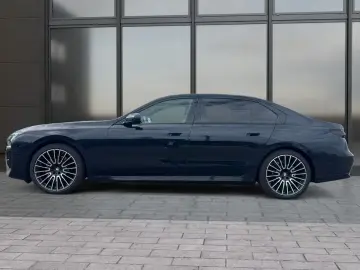 BMW 740d xDrive M-Sport Indivídual Pano B&W Iconic M