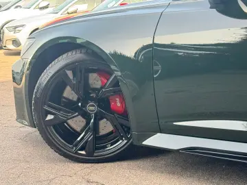 AUDI RS6 Avant 280 kmh AirSuspension B&O
