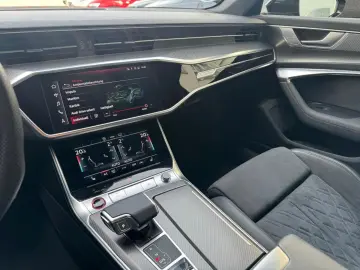 AUDI RS6 Avant 280 kmh AirSuspension B&O