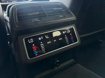 AUDI RS6 Avant 280 kmh AirSuspension B&O