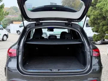 MERCEDES-BENZ GLC 220d AMG Line Advanced AHK SHZ 360