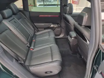 ZEEKR 7X 646 AWD Privilege - IN STOC !!