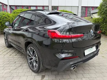 BMW X4 30 i M Sport Head Up