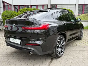 BMW X4 30 i M Sport Head Up