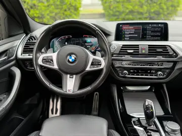 BMW X4 30 i M Sport Head Up
