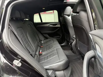 BMW X4 30 i M Sport Head Up