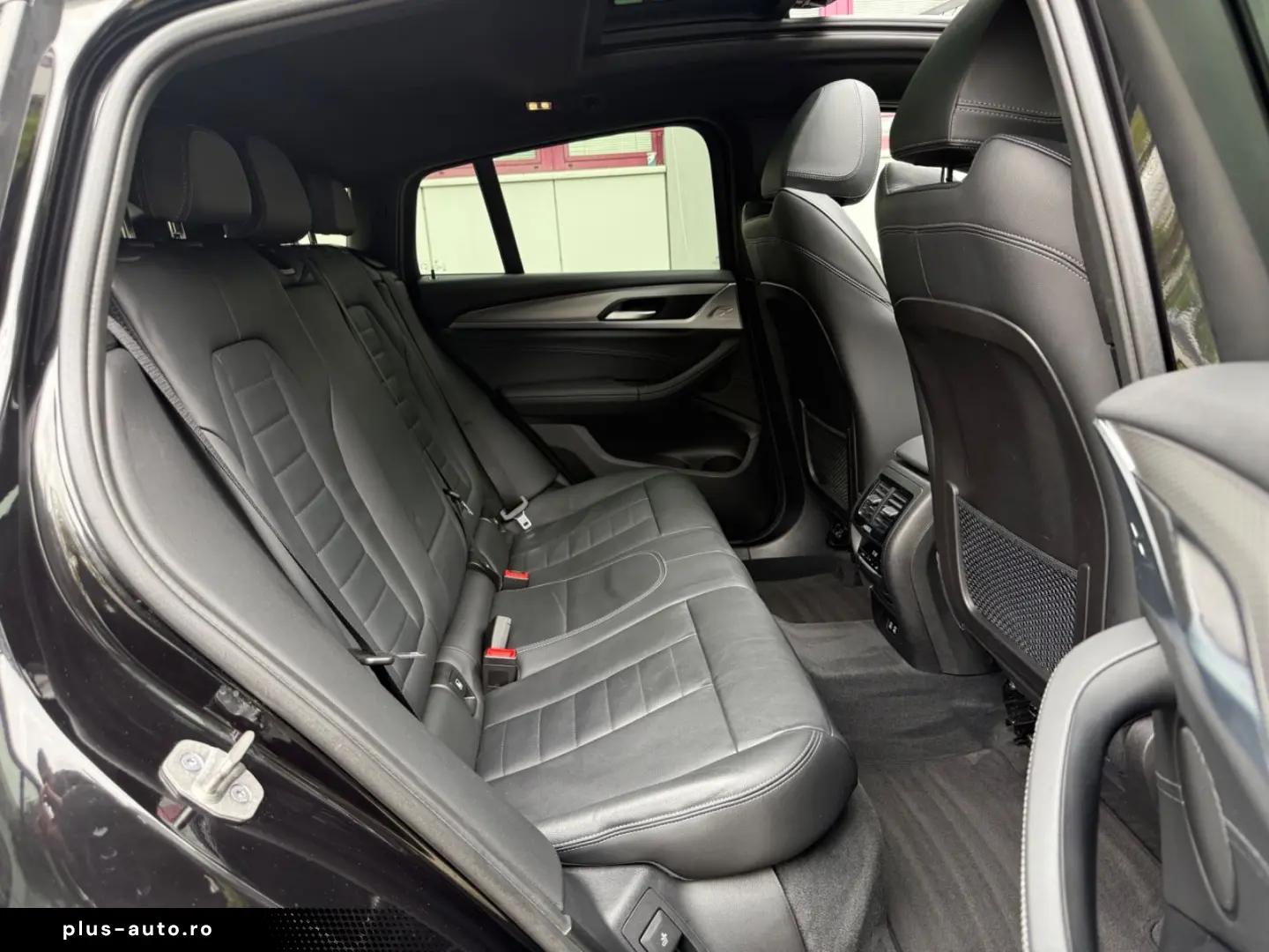 BMW X4 30 i M Sport Head Up