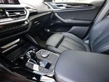 BMW X4 xDrive20i FACELIFT