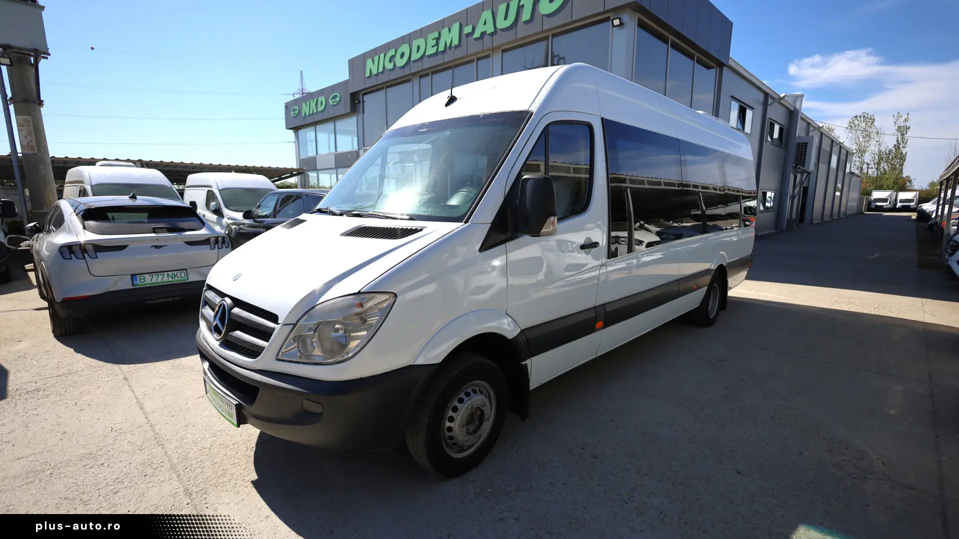 Mercedes-Benz Sprinter Microbuz 20 locuri 2.2D 163CP