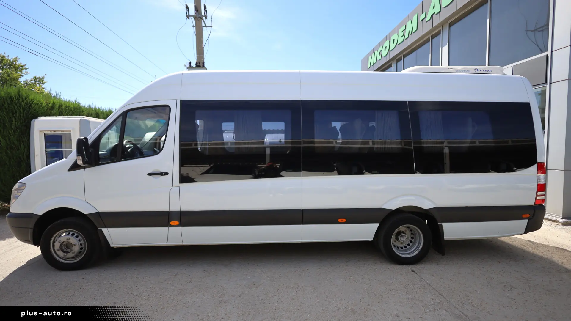 Mercedes-Benz Sprinter Microbuz 20 locuri 2.2D 163CP