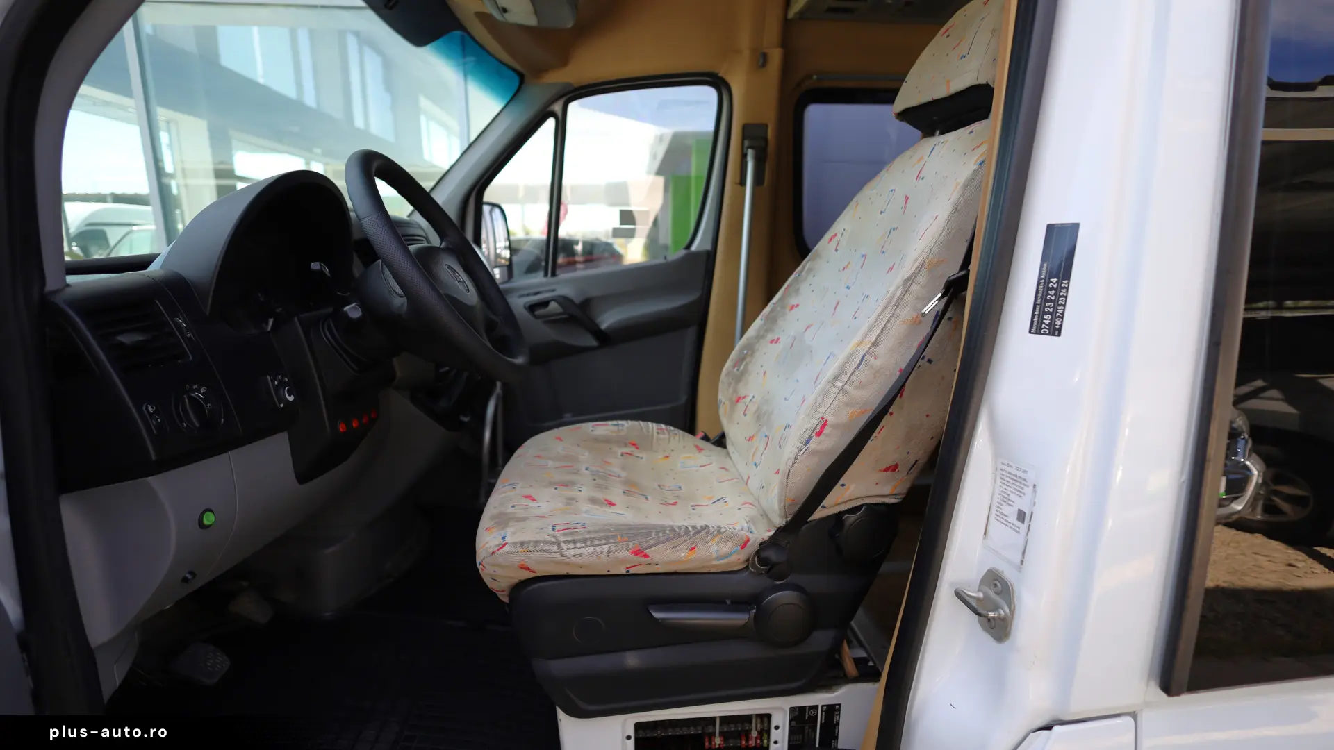 Mercedes-Benz Sprinter Microbuz 20 locuri 2.2D 163CP