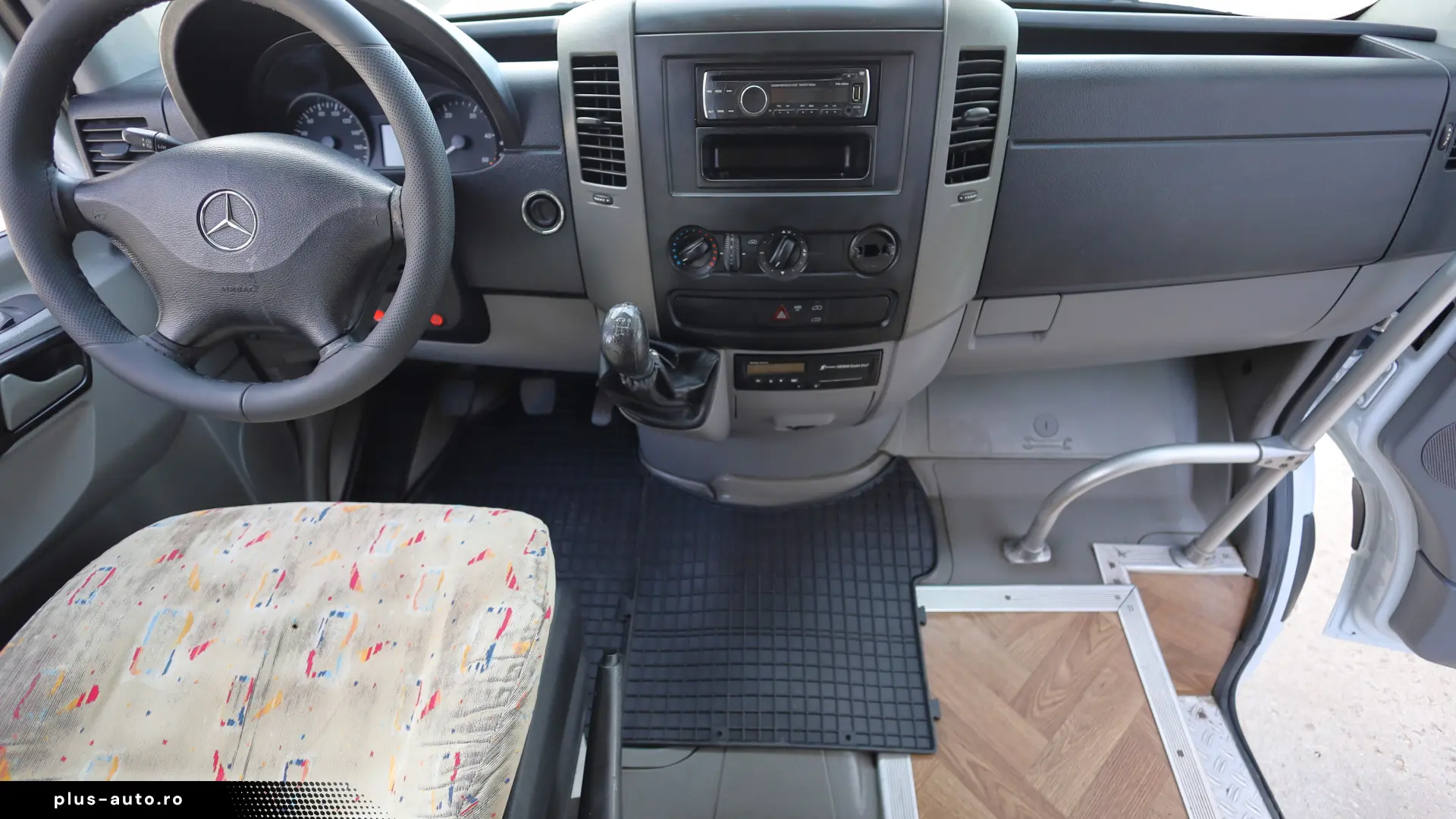 Mercedes-Benz Sprinter Microbuz 20 locuri 2.2D 163CP