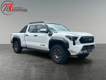 Toyota MY25 Tacoma Trailhunter