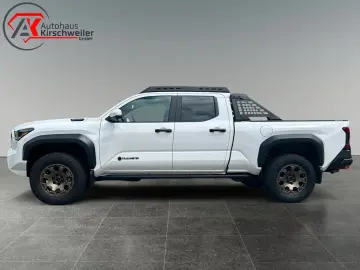 Toyota MY25 Tacoma Trailhunter