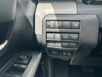 Toyota MY25 Tacoma Trailhunter