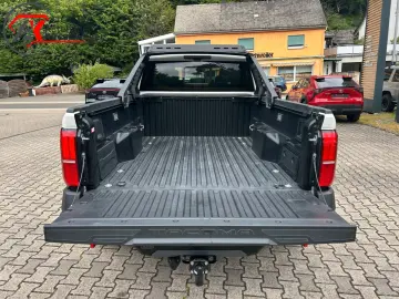 Toyota MY25 Tacoma Trailhunter