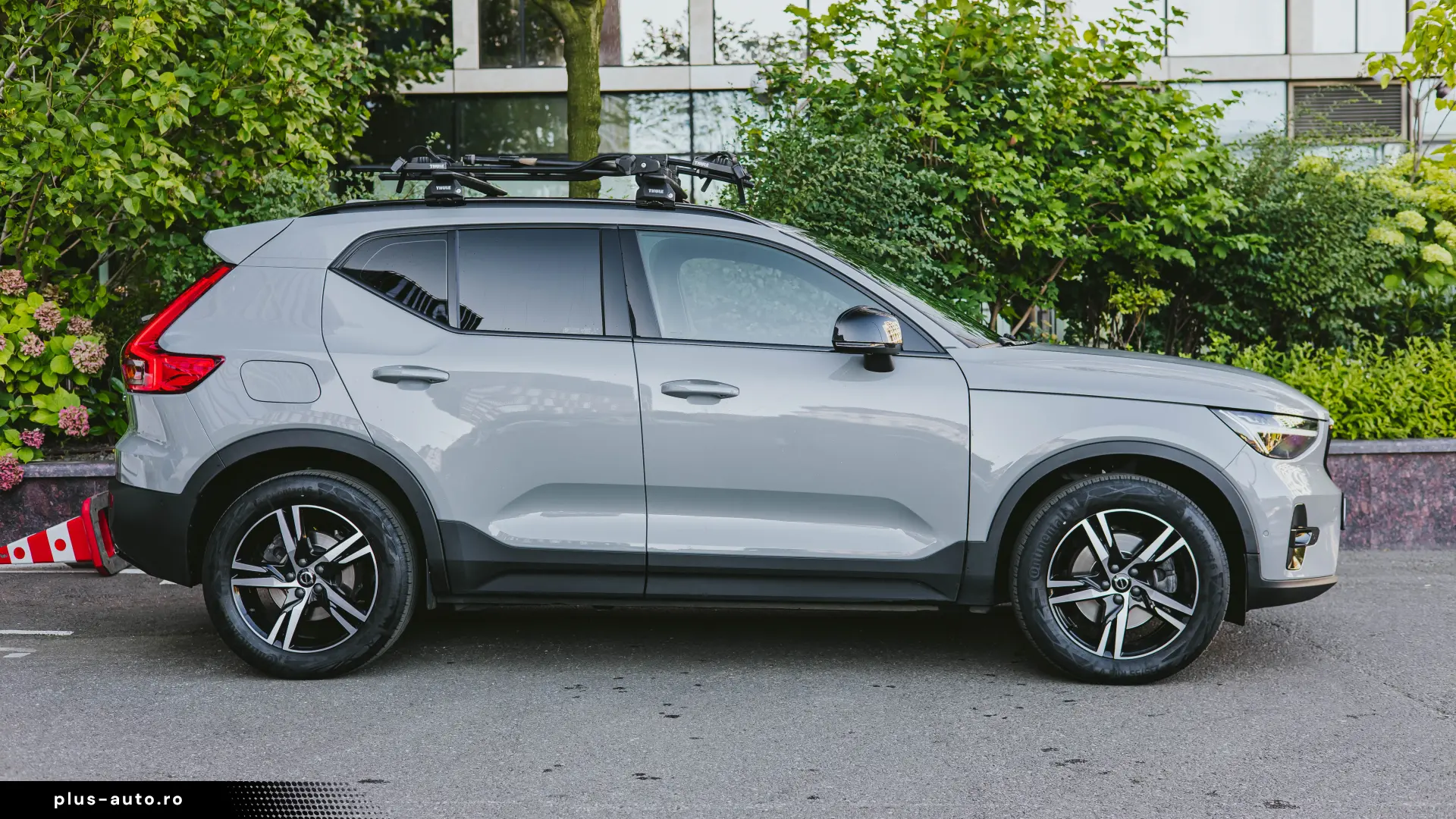 Volvo XC40 Plus Dark