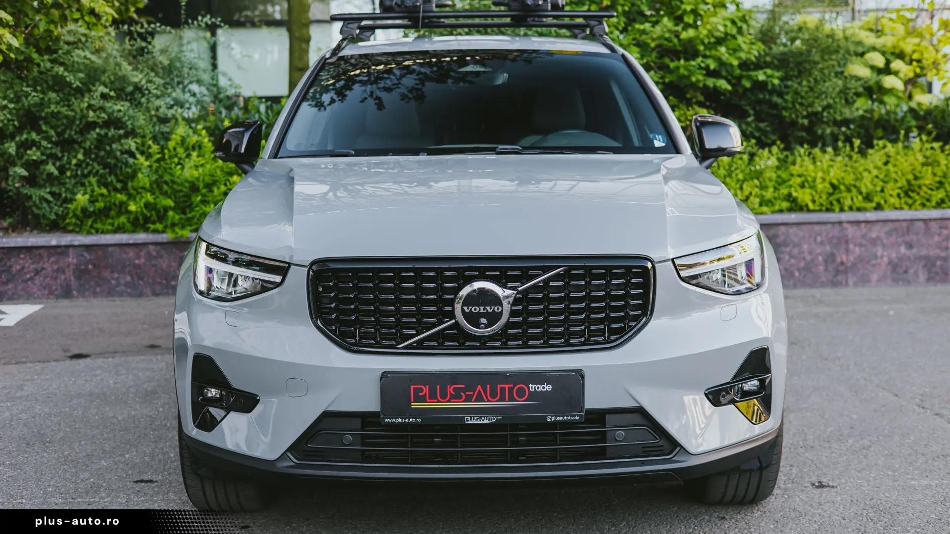 Volvo XC40 Plus Dark