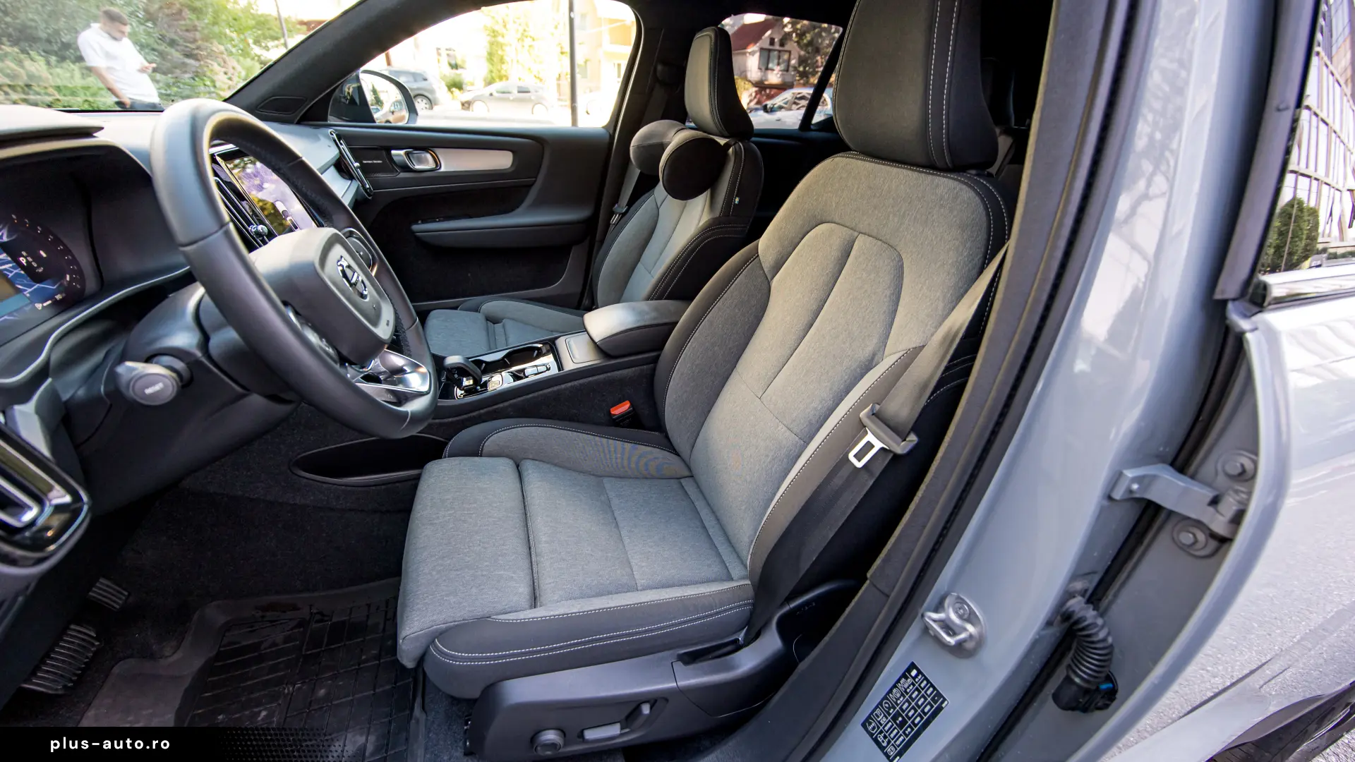Volvo XC40 Plus Dark