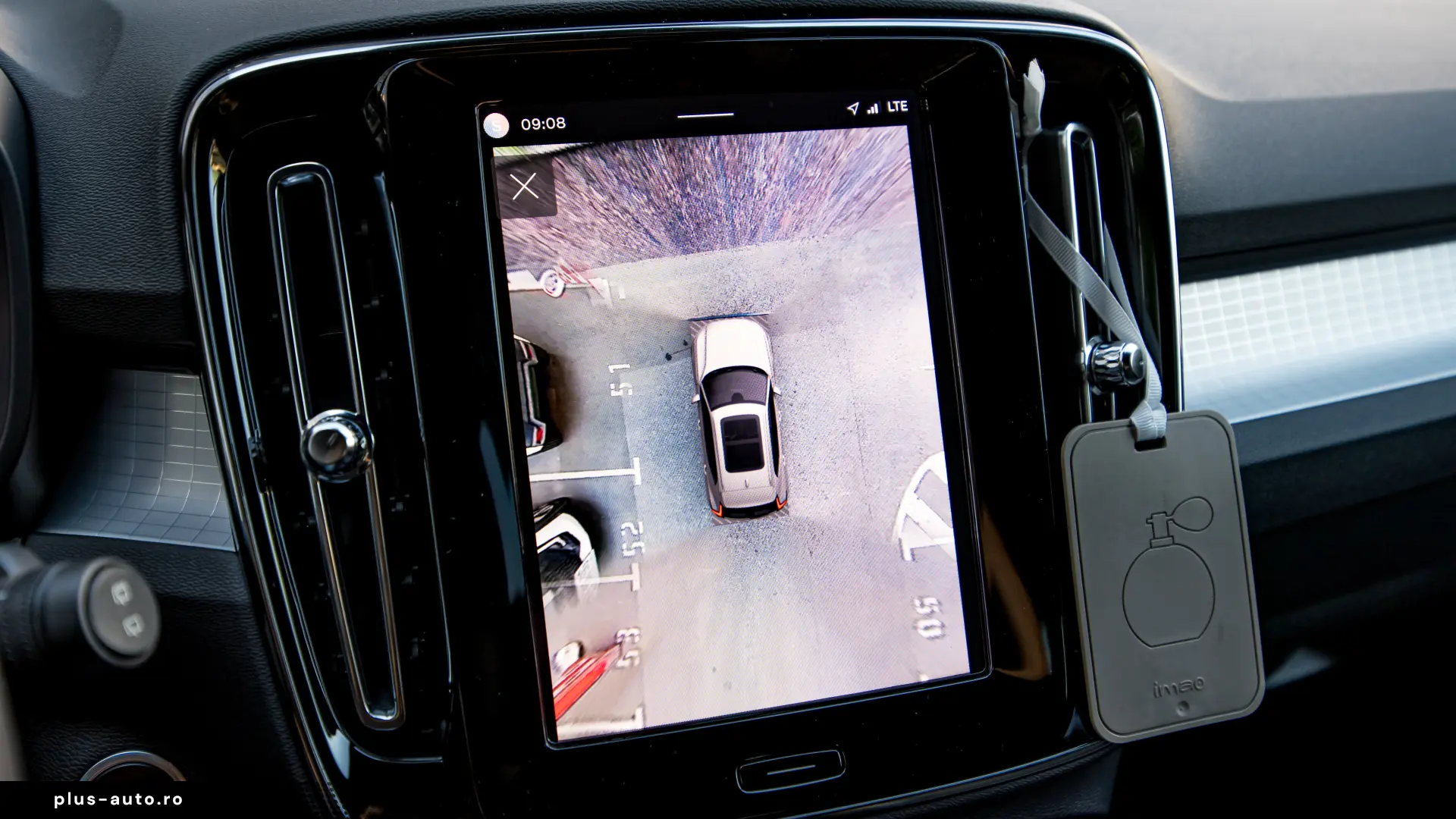 Volvo XC40 Plus Dark