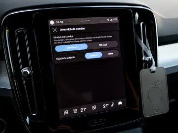 Volvo XC40 Plus Dark