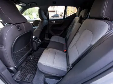 Volvo XC40 Plus Dark