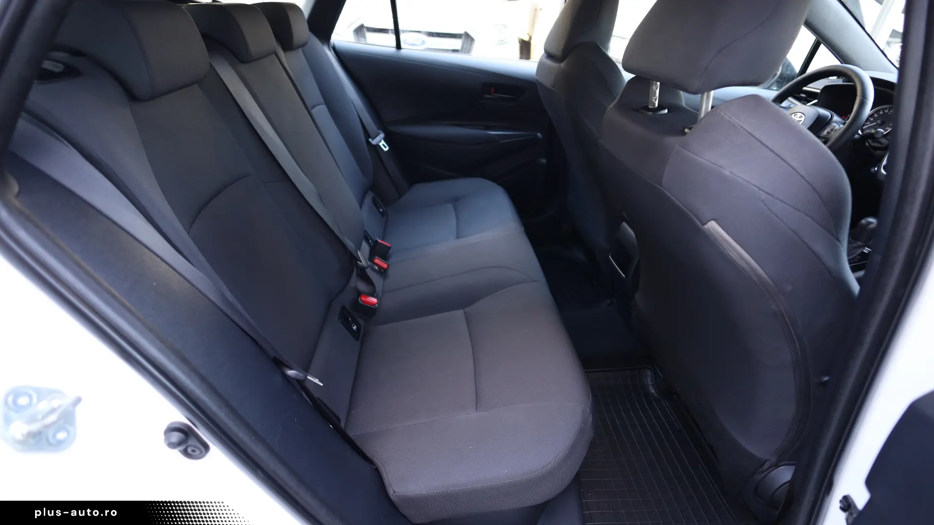 Toyota Corolla 1.8 Hybrid 98CP