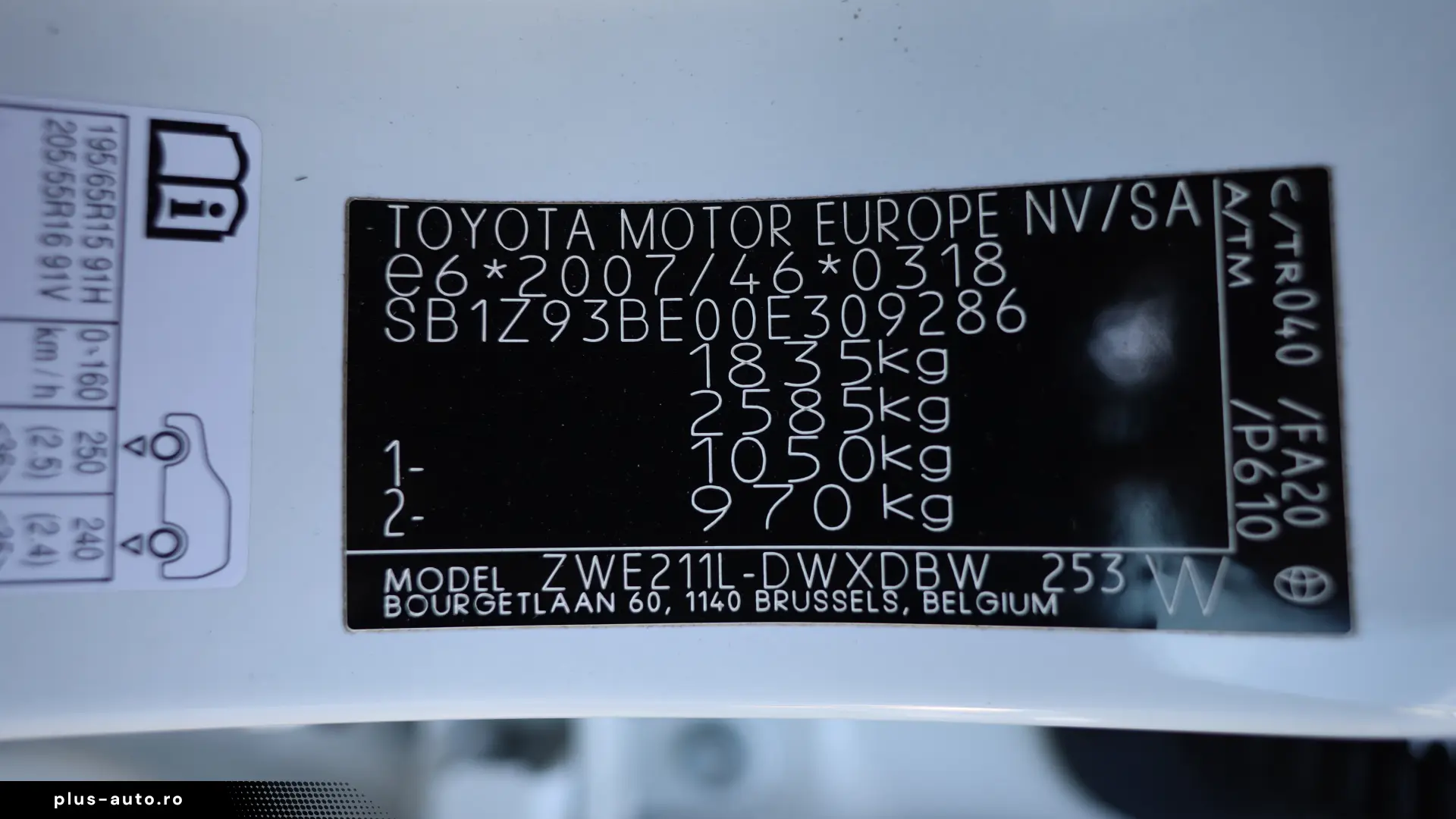Toyota Corolla 1.8 Hybrid 98CP