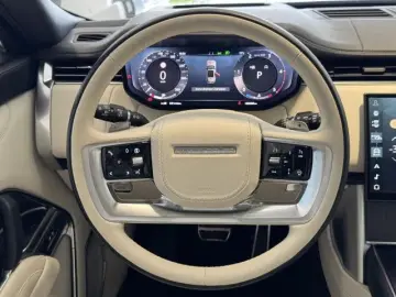 Land Rover Range Rover D350 Autobio. MM Kühlfach HUD AHK