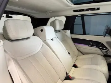 Land Rover Range Rover D350 Autobio. MM Kühlfach HUD AHK