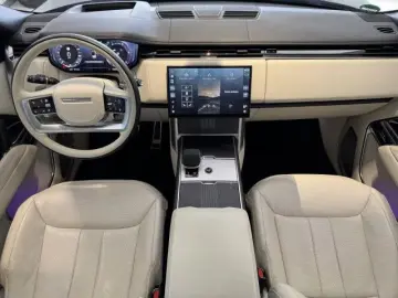 Land Rover Range Rover D350 Autobio. MM Kühlfach HUD AHK