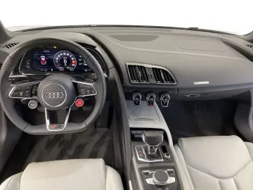 AUDI R8 Coupè V10 Performance LED