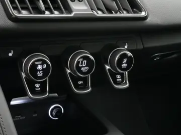 AUDI R8 Coupe V10 Performance Camera Memory