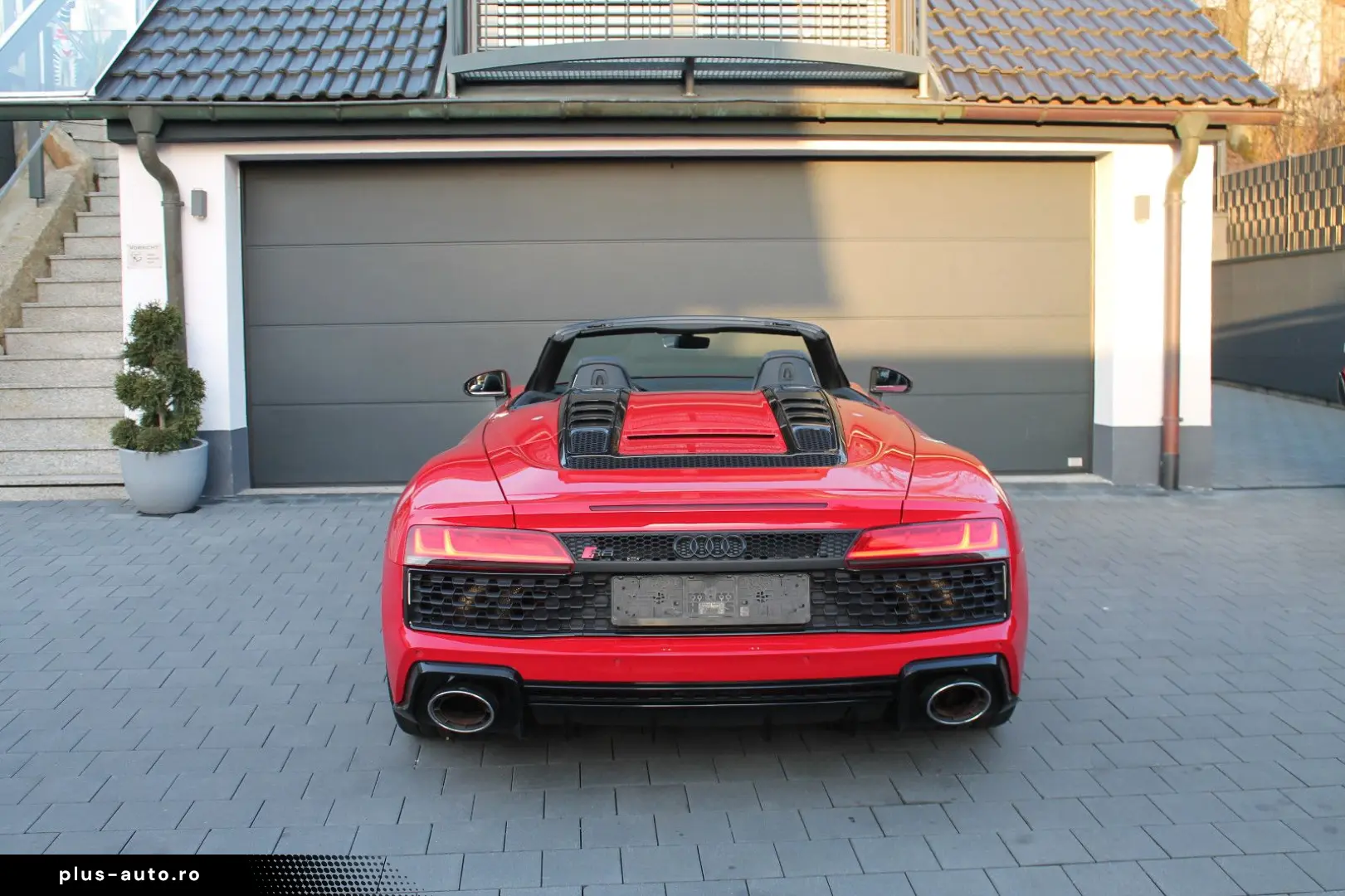 AUDI R8 Spyder V10 Performance