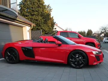 AUDI R8 Spyder V10 Performance