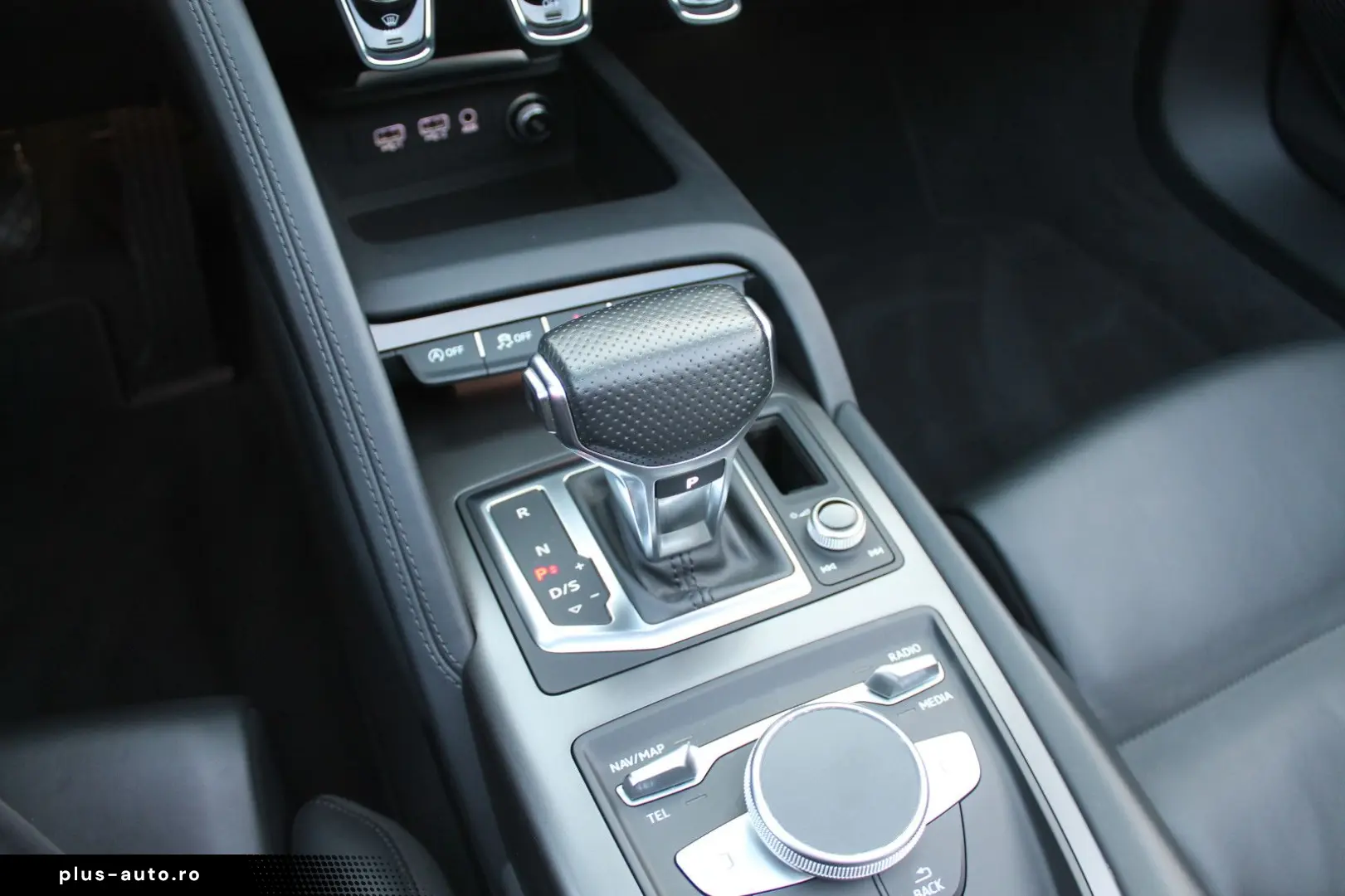 AUDI R8 Spyder V10 Performance